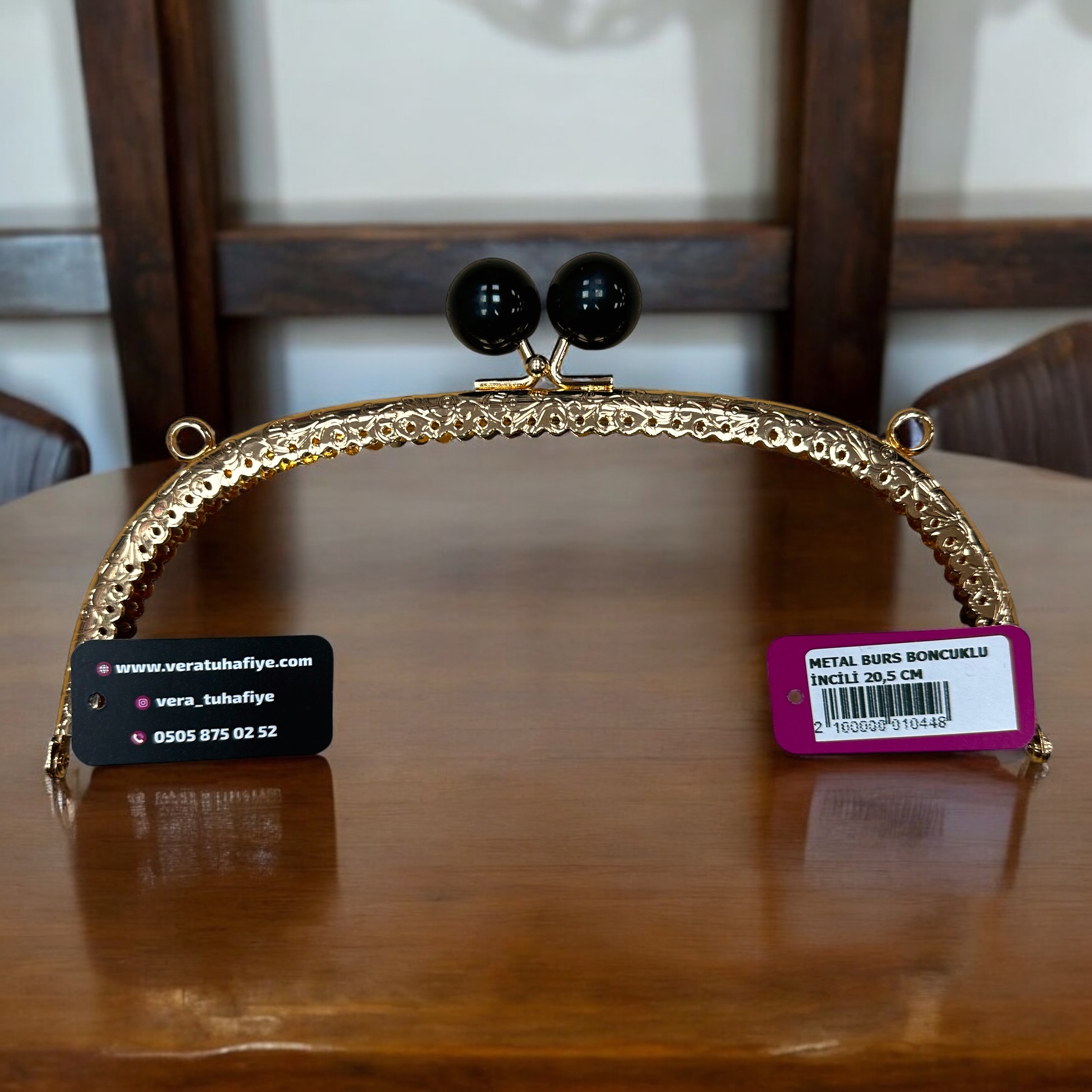 20.5 CM DİKMELİ BONCUKLU